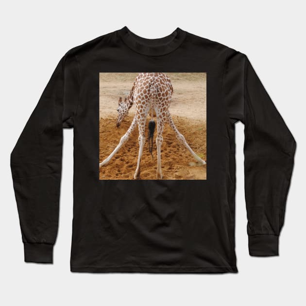 Giraffe Long Sleeve T-Shirt by nloooo